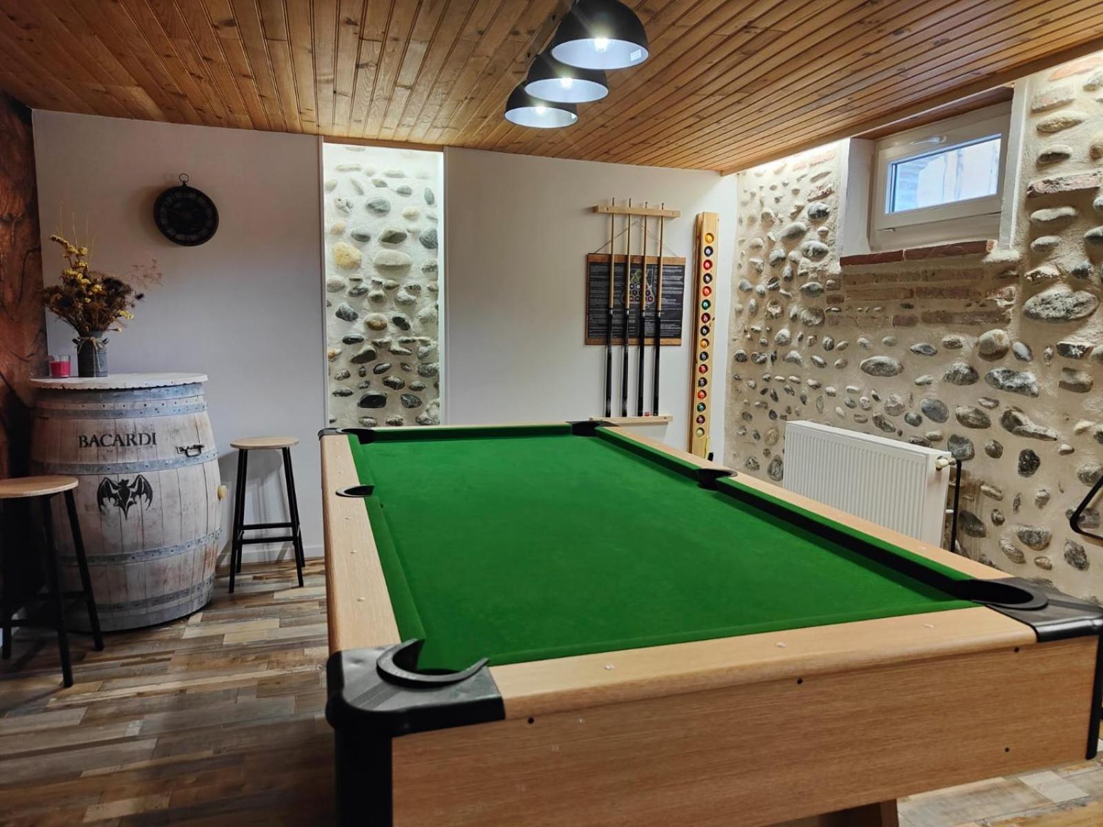 Villa Garona Avec Billard Proche Pyrenees Cazeres Exterior photo